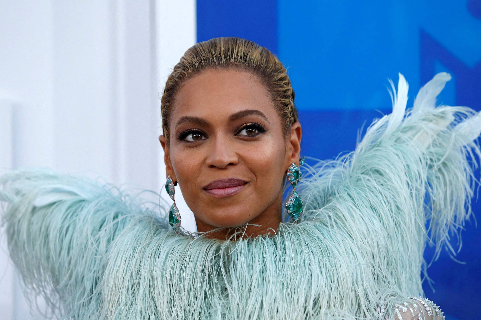 FILE PHOTO: Singer Beyonce arrives at the 2016 MTV Video Music Awards in New York