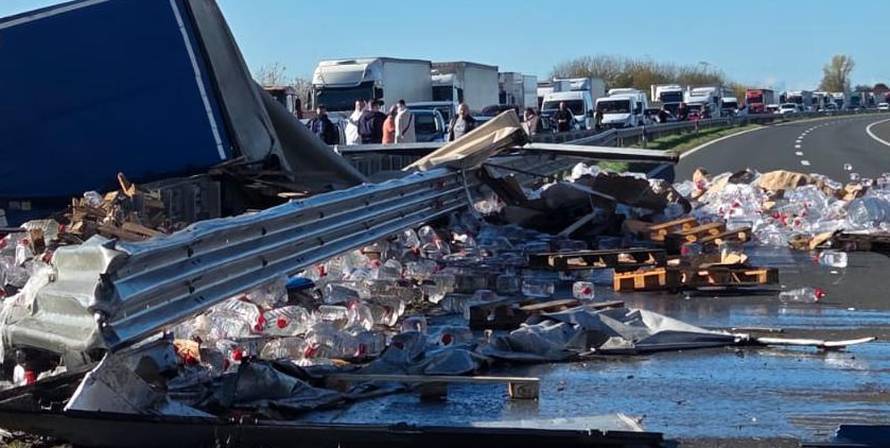 VIDEO Što je ovo, majko mila?! Transformer na A3: 'Taj kamion je bio u onoj strašnoj nesreći'