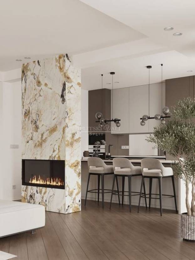 FOTO Vila u Trogiru prodaje se za 2,5 milijuna eura: Ima bazen na krovu i samo 3 spavaće sobe