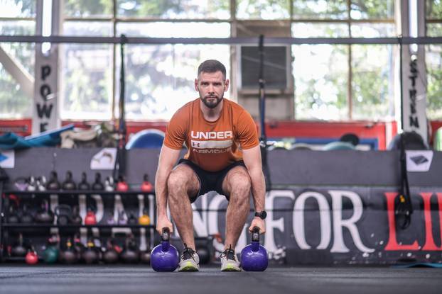 Zagreb: Fitness trener Damir Senjić