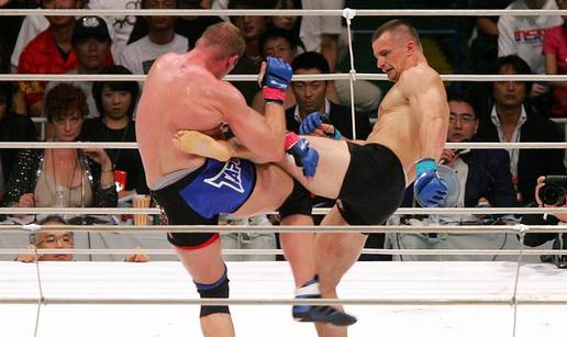 Cro Cop opet u UFC ringu: Mirko vs. totalni luđak...