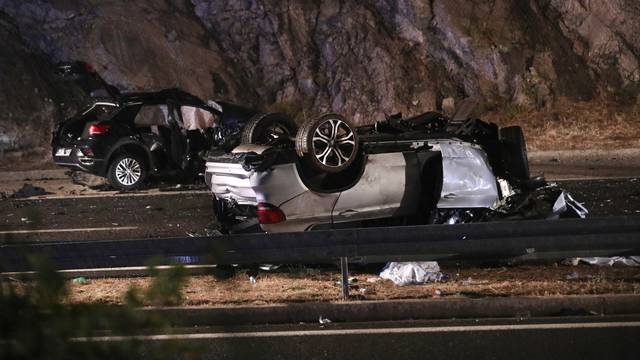 Vrgorac: Tri osobe smrtno stradale u teškoj prometnoj nesreći na A1