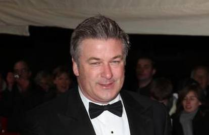 Alec Baldwin ide u teretanu da bi mogao u miru gledati seriju