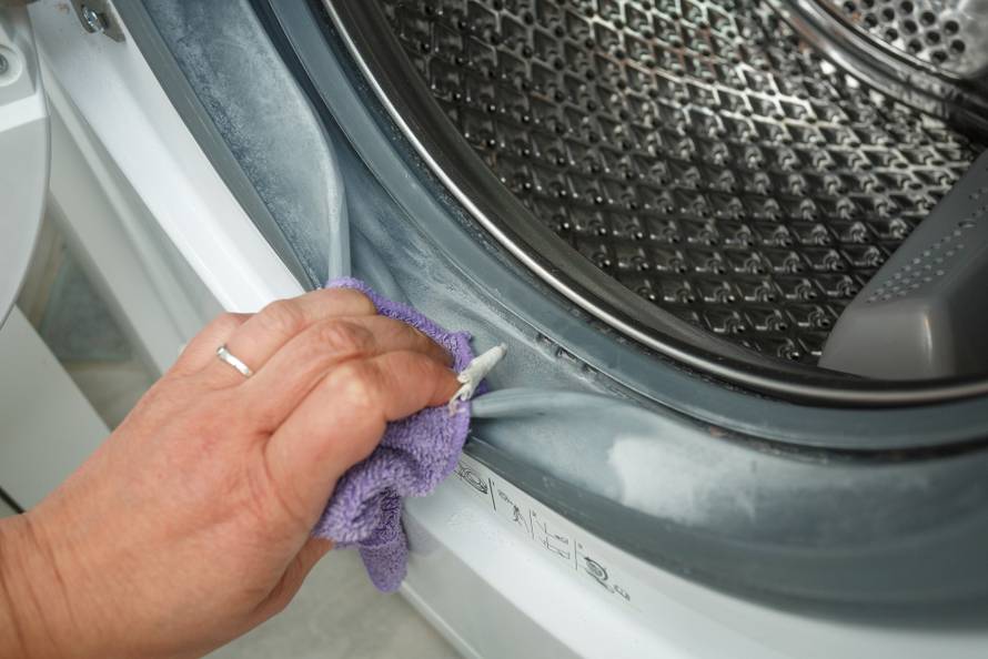 Riješite se smrada iz odvoda, perilice, tepiha... Brzo i lagano