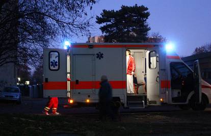 Vlak naletio na prvu Šeksovu ženu, bore se za njezin život