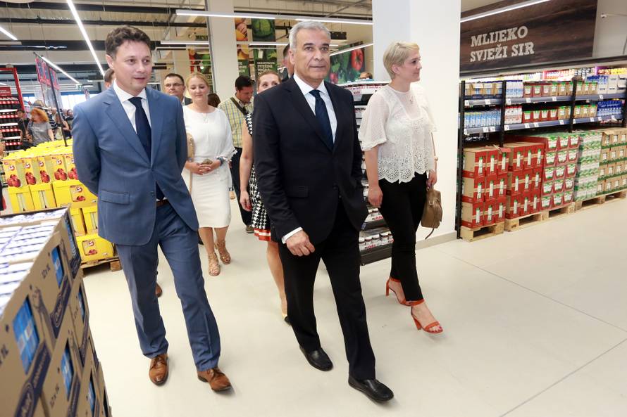 Super Konzum Supetar