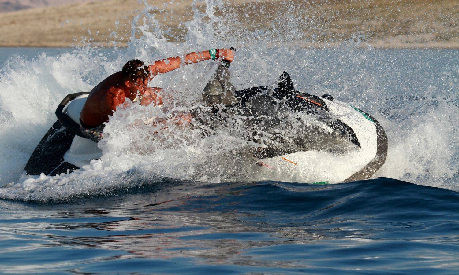 Smrt na moru kod Trogira: Na jet-skiju jure i do 100 km/h, a većina turista ni nema dozvolu