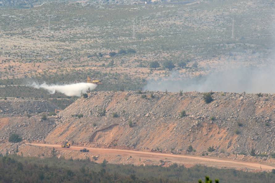 'Obranili smo kuće. Situacija je puno bolja, vjetar je oslabio...'
