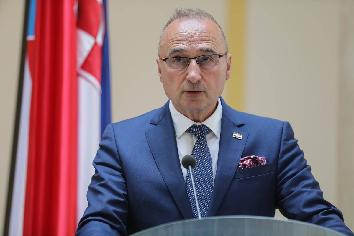 Radman odgovorio Zaharovoj: Diplomati su otišli iz Hrvatske
