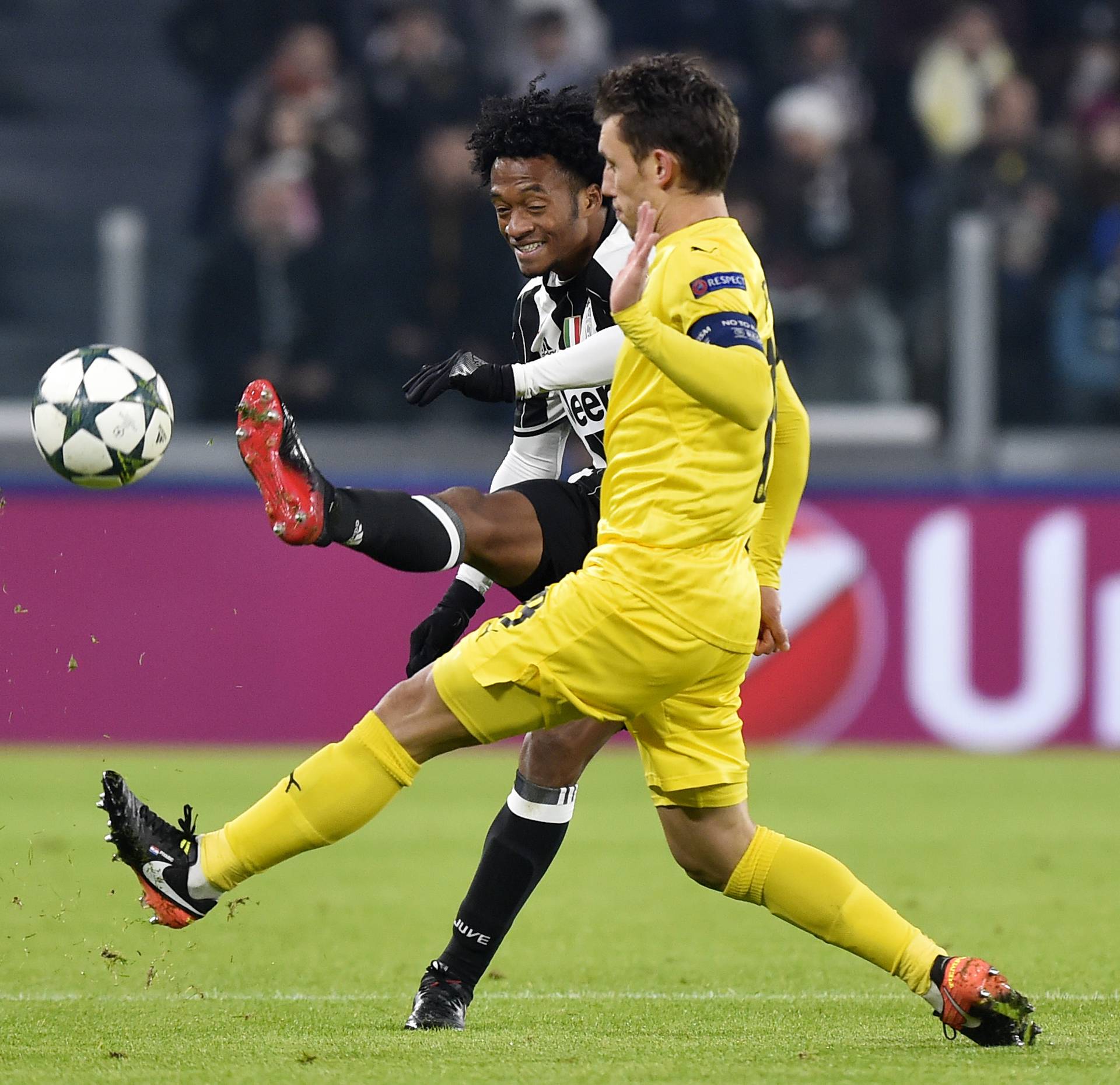 Juventus' Juan Cuadrado in action