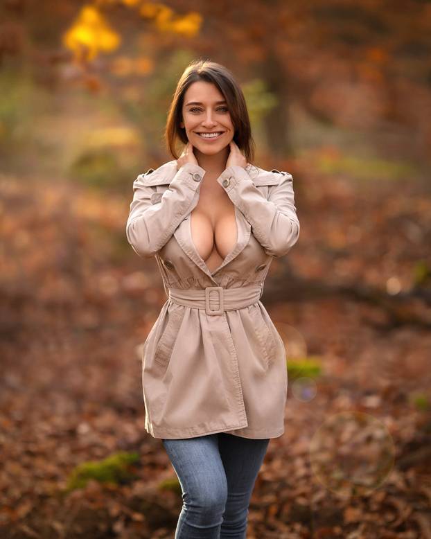 FOTO Njezini fanovi uvjereni su da su da ima najljepše grudi na svijetu - što vi mislite?