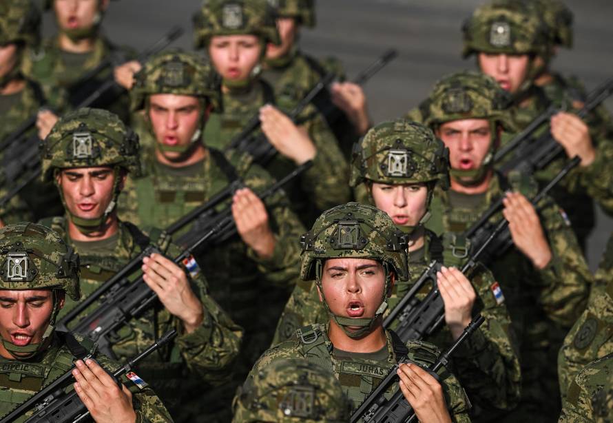 Zagreb: Svečani vojni mimohod u povodu 30 godina VRO Oluja