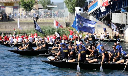 Završio je 22. Maraton lađa: Trijumfirali Gusari iz Komina