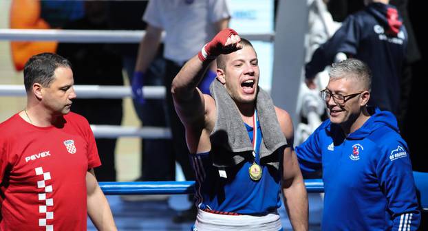 Zagreb: Luka Pratljačić nokautirao Marka Miluna u finalu Grand Prixa