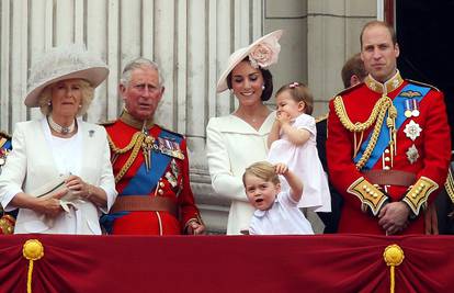Princ William zamjera Charlesu jer ne provodi vrijeme s djecom