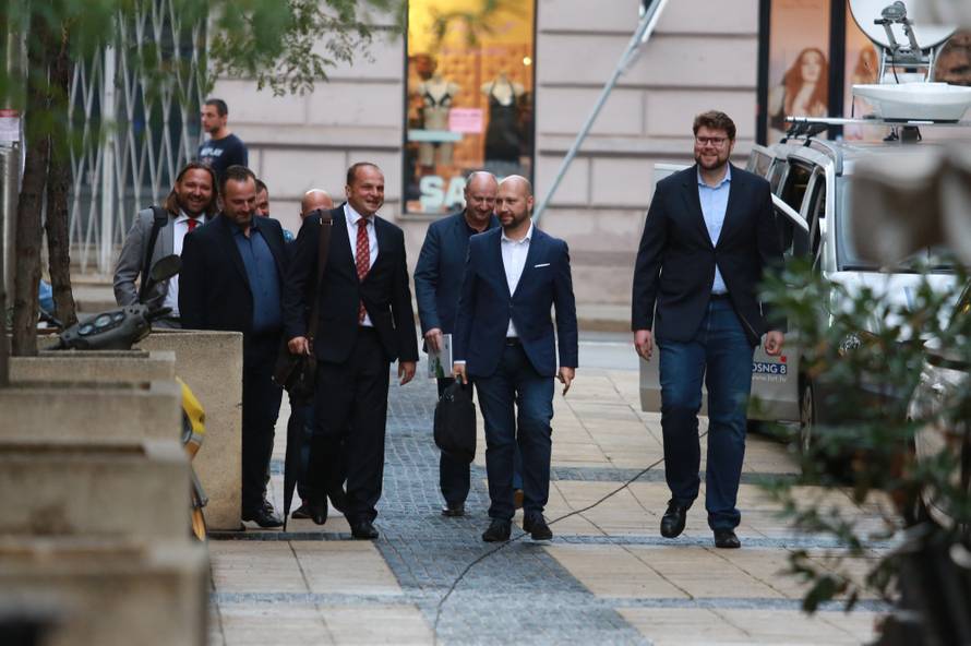 Komisija SDP-a potvrdila je suspenziju pobunjene četvorke