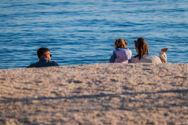 Split: Proljetno poslijepodne na Žnjanu