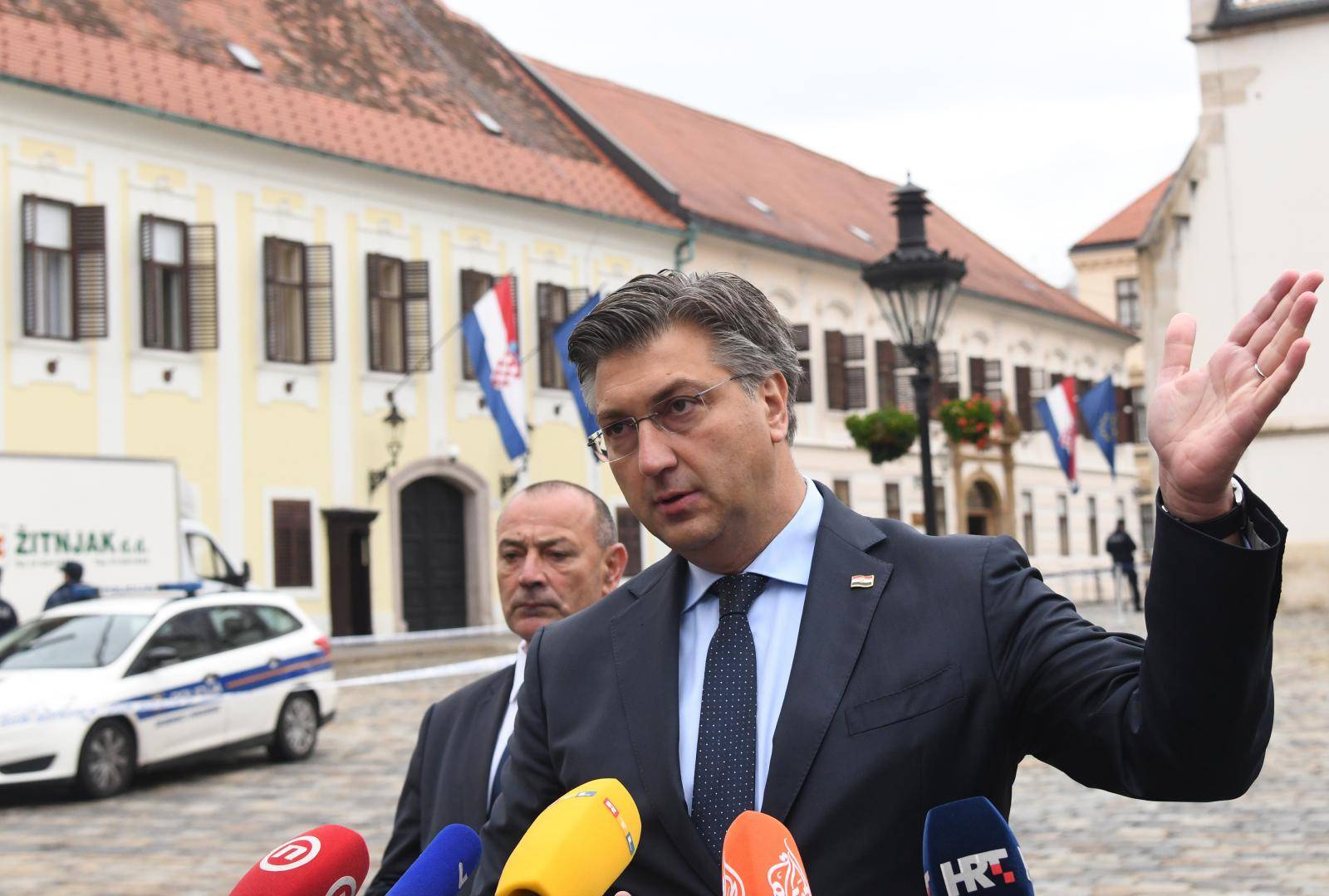 Zagreb: Izjava Andreja Plenkovića nakon pucnjave na policajca na Trgu svetog Marka