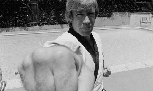 FOTO Chuckov &zcaron;ivot: Nevi&dstrok;eni trenuci s obitelji i prijateljima