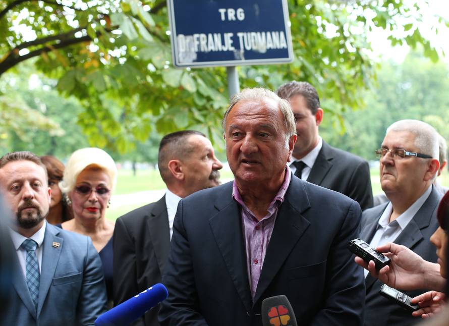 Ivan Tepeš: Milanović će početi pjevati Thompsonove pjesme