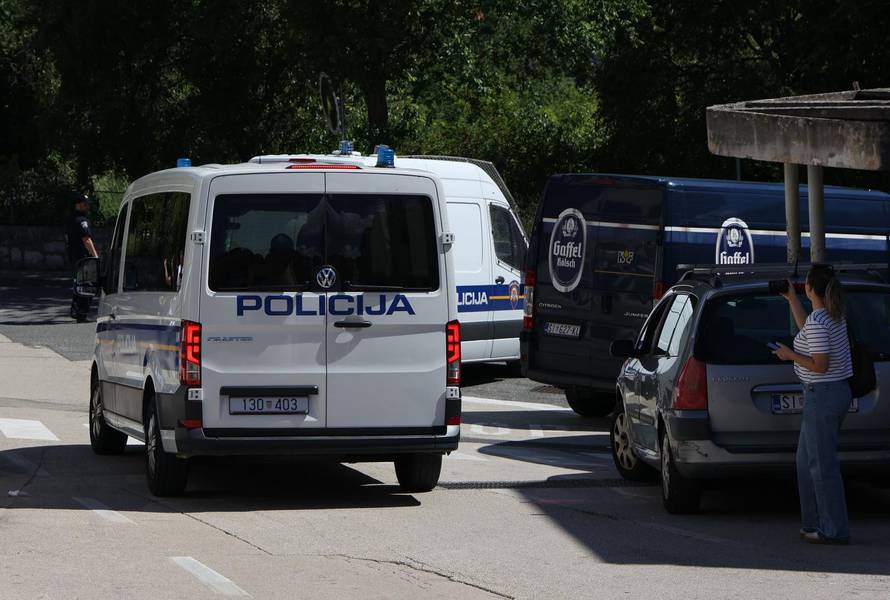 Šibenik: Privođenje Kristijana Aleksića, osumnjičenog za ubojstvo 19-godišnjaka