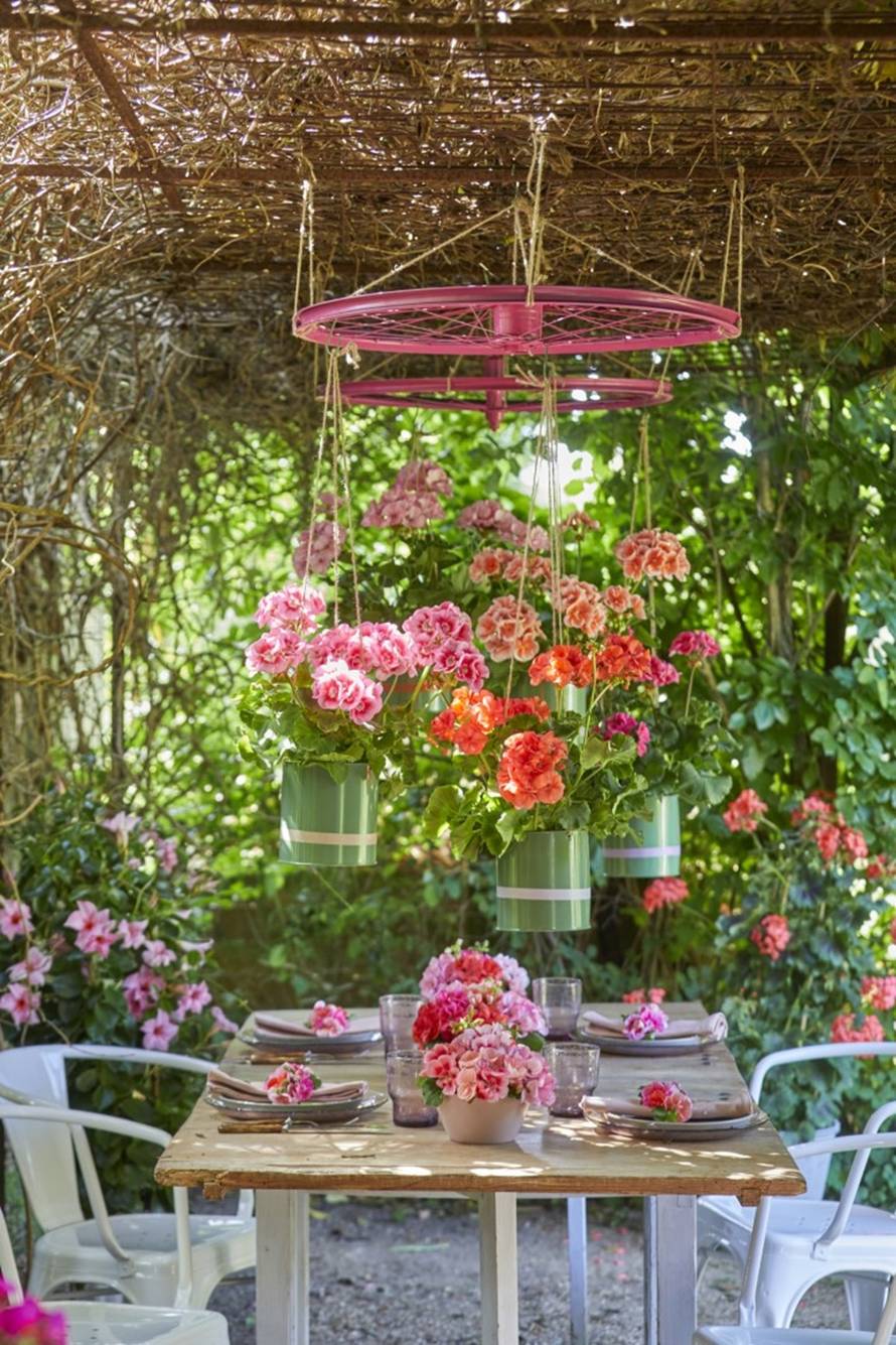 Uradi sam: viseće košare s pelargonijama