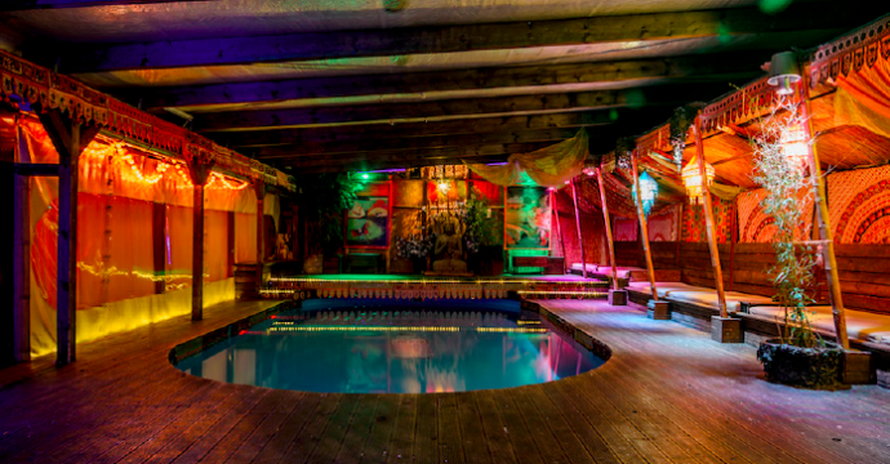 Najozloglašeniji klub: Ima sobu za vezivanje, a seks je poželjan