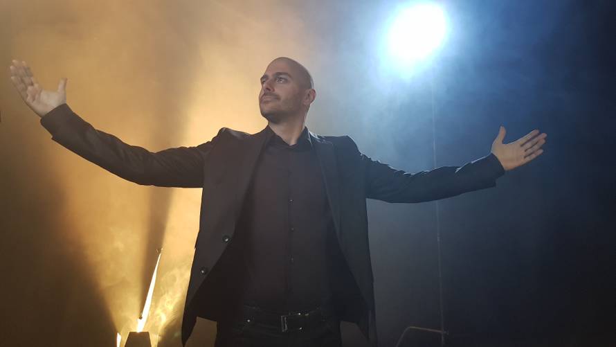 Max Hozić objavio je videospot akustične verzije 'Moćne igre'