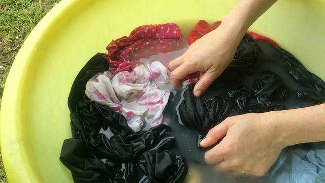 Odjeću koja se stisnula u pranju ponekad se da spasiti, tu je trik