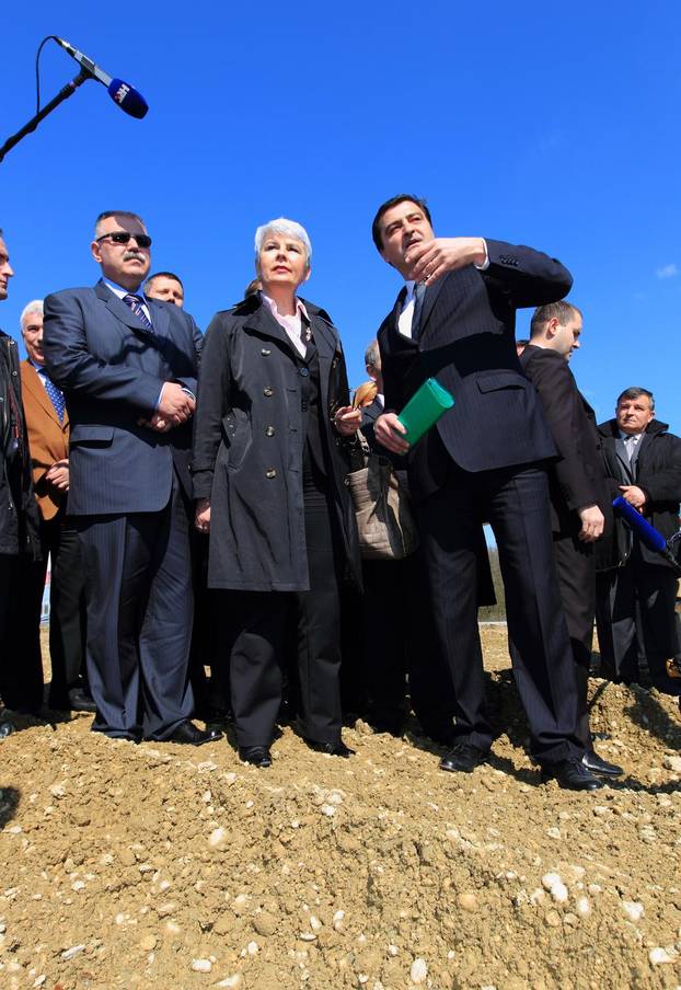 Velika Gorica: Kosor s ministrima obišla gradilište autoceste Zagreb - Sisak