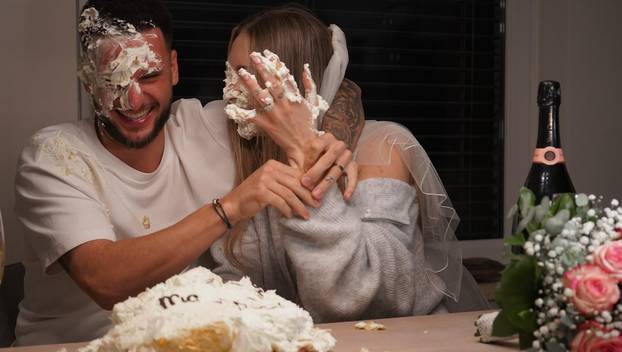 FOTO Zbog bivšeg hajdukovca je ostavila sve. Nekad i grudnjak