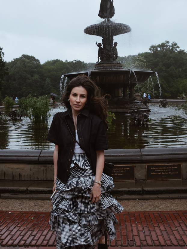 FOTO Bivša klizačica osvojila je Livakovića. Skrivala je trbuh na utakmici, sad su dobili prinovu