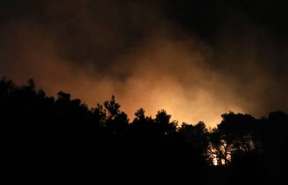 Više požara u Šibeniku nakon slavlja Funcuta: Lokalizirali ih