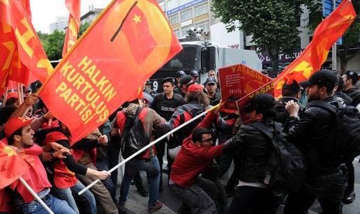 Sukob policije prosvjednika u Istanbulu, jedna osoba poginula