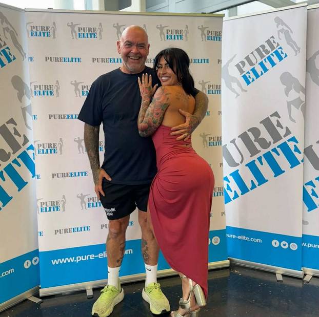 FOTO Superbaka iz Londona: Ljepša sam i uspješnija nego kad sam imala 20 godina!