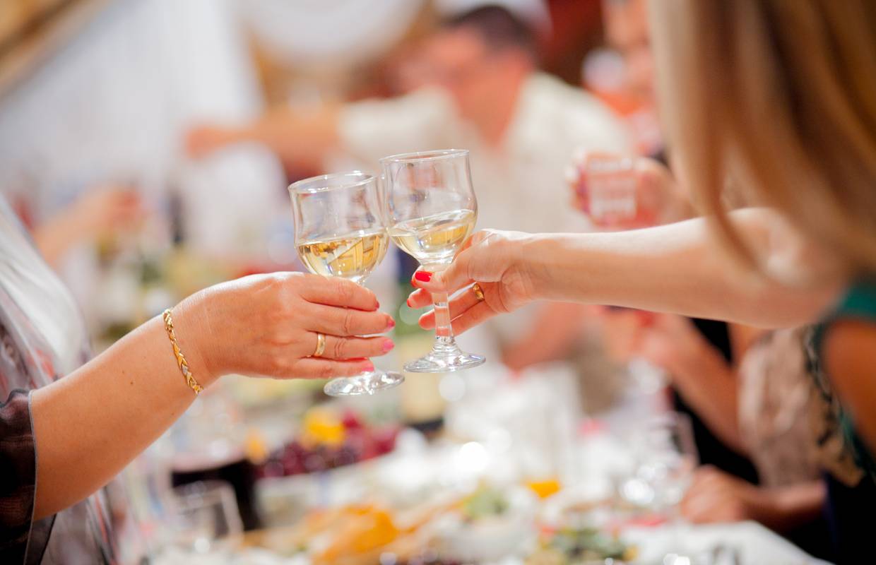 Alkohol u kalorijama: Gin-tonic ih ima jako malo, a pivo puno