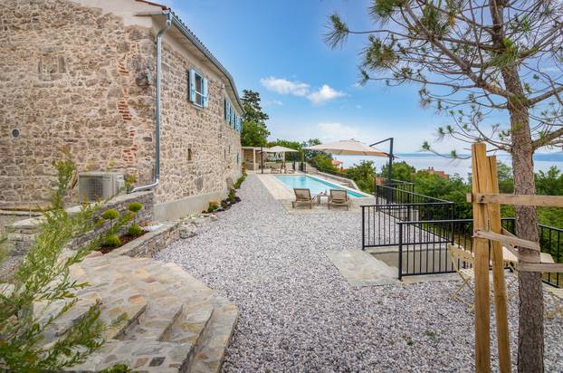 FOTO Kaštelet kod Opatije iz snova: Obnovili smo ga kako bismo očuvali obiteljske tajne