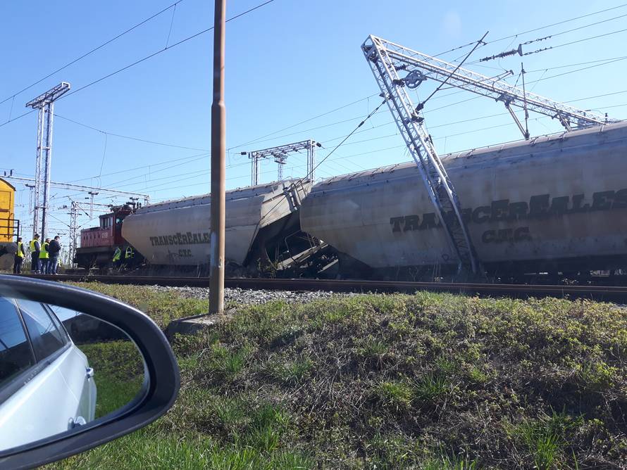 Iskliznuli vagoni: 'Grunulo je jako, mislili smo da je potres!'