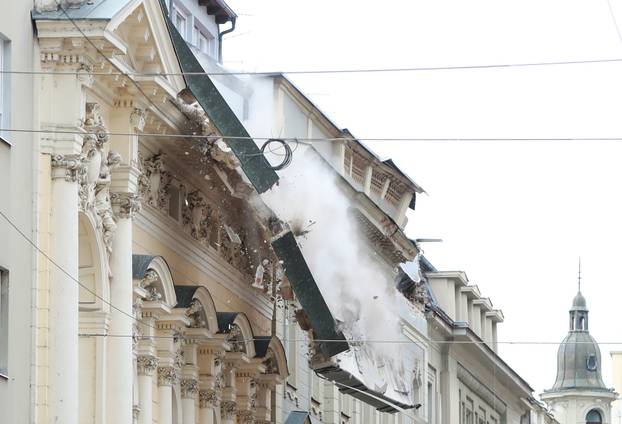 Zagreb: Rušenje pročelja u Bogovićevoj ulici