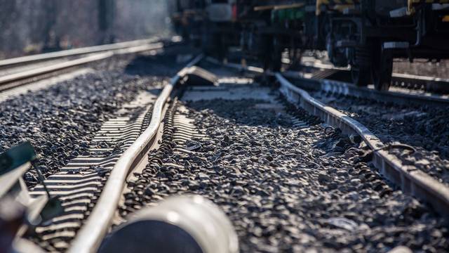 Putnički vlak kod Beča iskočio iz tračnica, čovjek poginuo