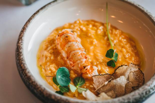 FOTO Zavirite u raskošni ljetni jelovnik restorana u Esplanadi