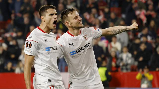 Europa League - Round of 16 - First Leg - Sevilla v Fenerbahce