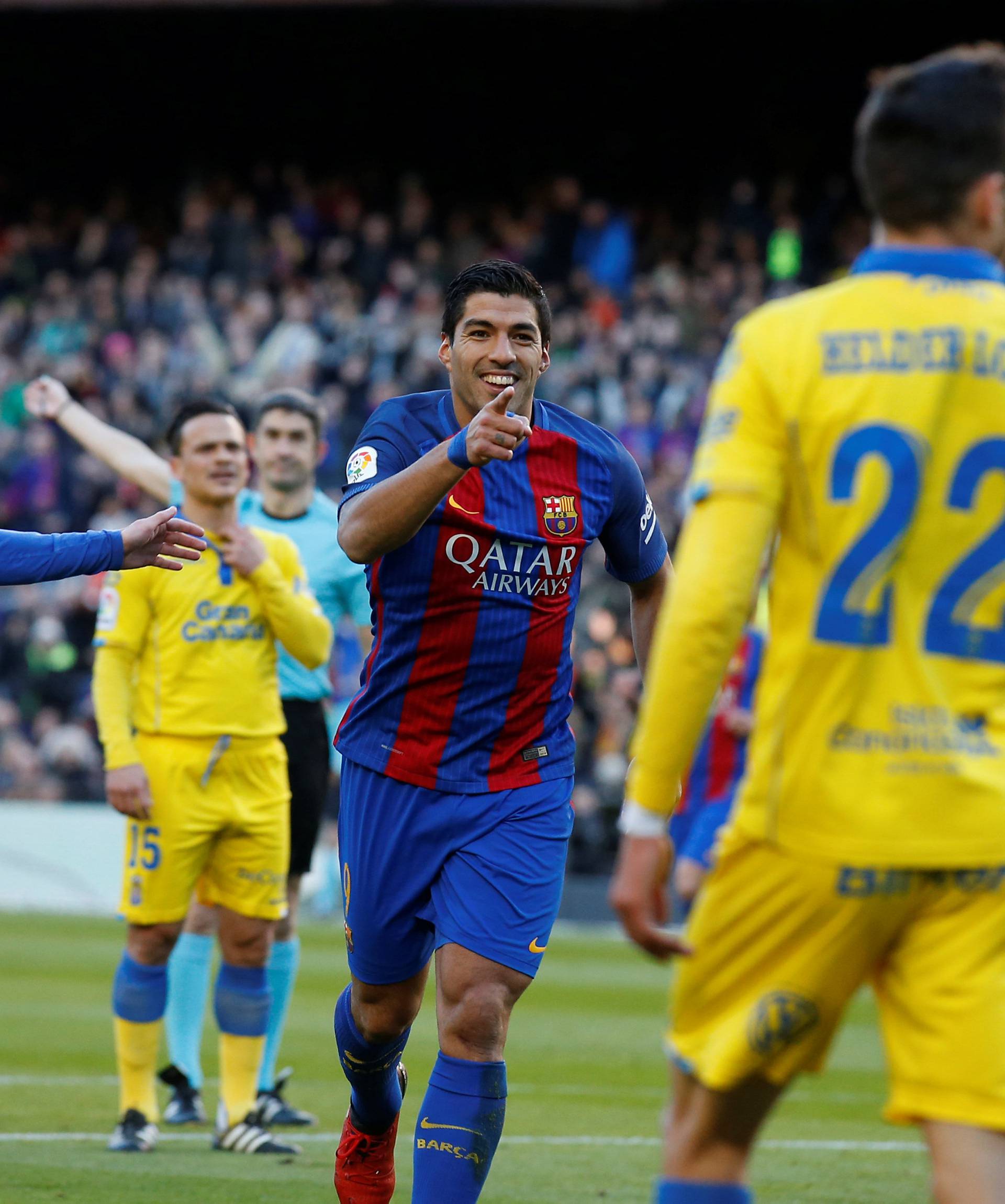 Football Soccer - Barcelona v Las Palmas - Spanish La Liga Santander - Camp Nou stadium