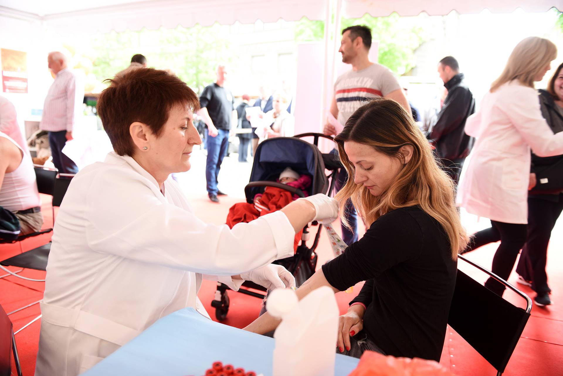 Medicinsko-laboratorijski djelatnici testirali su više od 1,600.000 građana na koronu