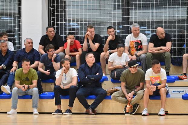 Makarska: Donatorska utakmica veterana Hajduk - Dinamo za Mladena Bartolovića