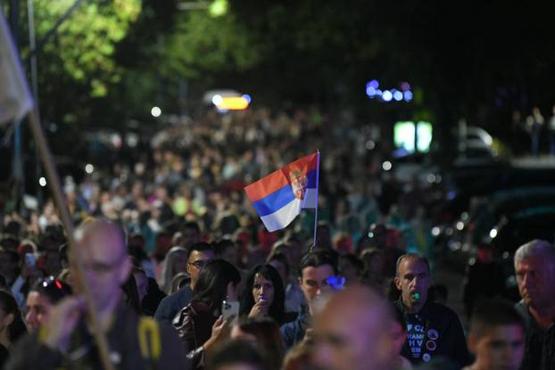 Zajedni&ccaron;ki prosvjed Osnovne &scaron;kole "Pavle Savi&cacute;", Pete beogradske gimnazije i Zrakoplovne akademije u Mirijevu