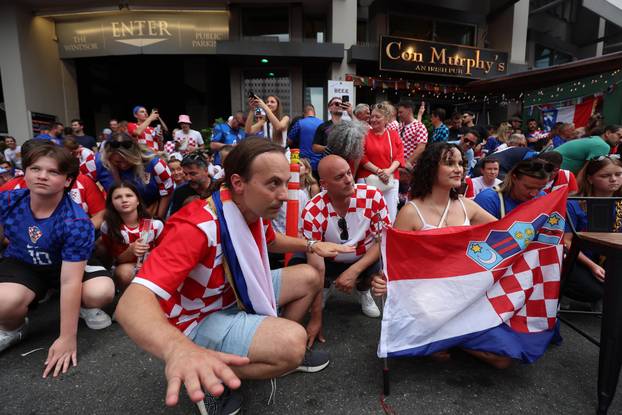 SP 2026 Philadelphia: Navijači se okupljaju prije razvijanja hrvatske zastave uoči utakmice s Ganom