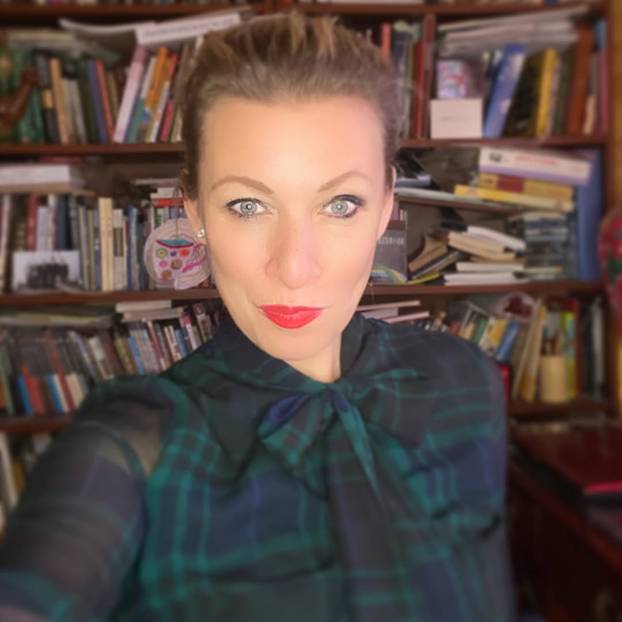 FOTO Zaharova bocnula Srbiju: 'Svjesni su rizika...';  Fotografije s njene svadbe 'zapalile' mreže