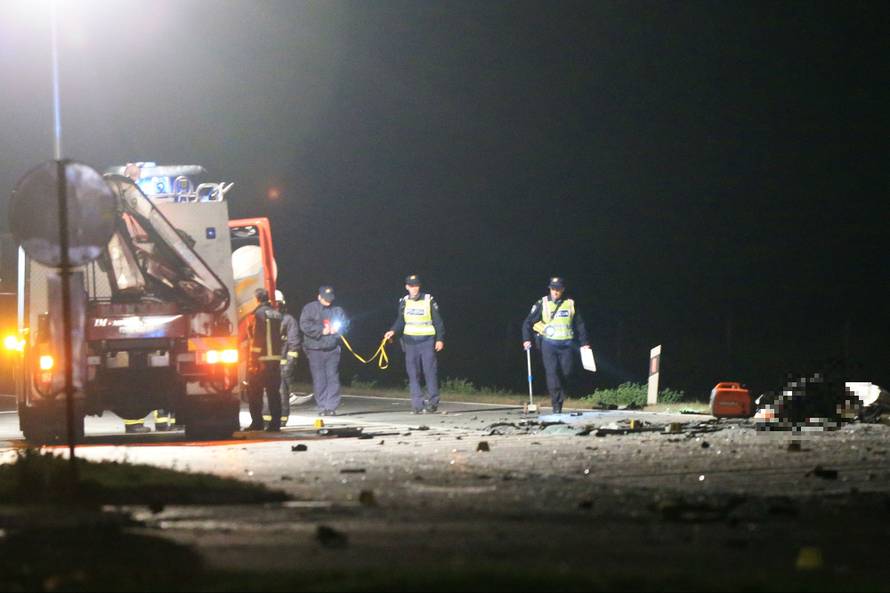 Stravičan sudar dva auta kod Osijeka: Poginulo je troje ljudi