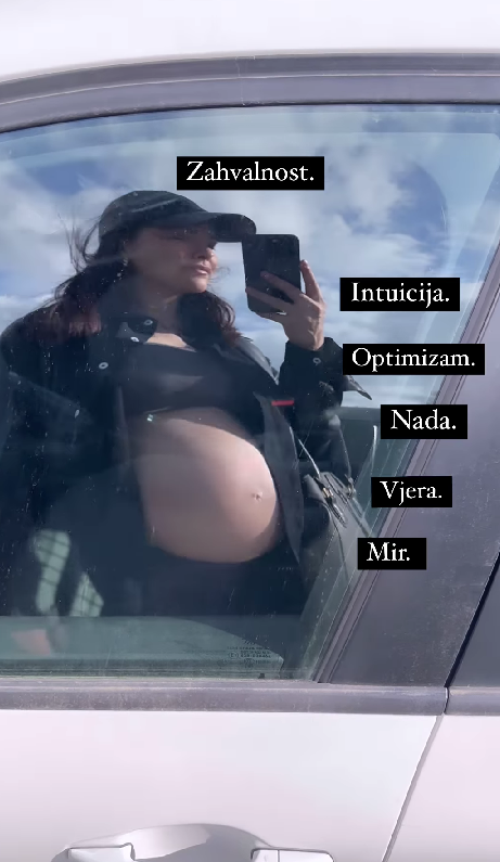 Lana Jurčević pokazala trudnički trbuščić pa poručila: 'Zahvalna, bez obzira na sve. U dobru i zlu'